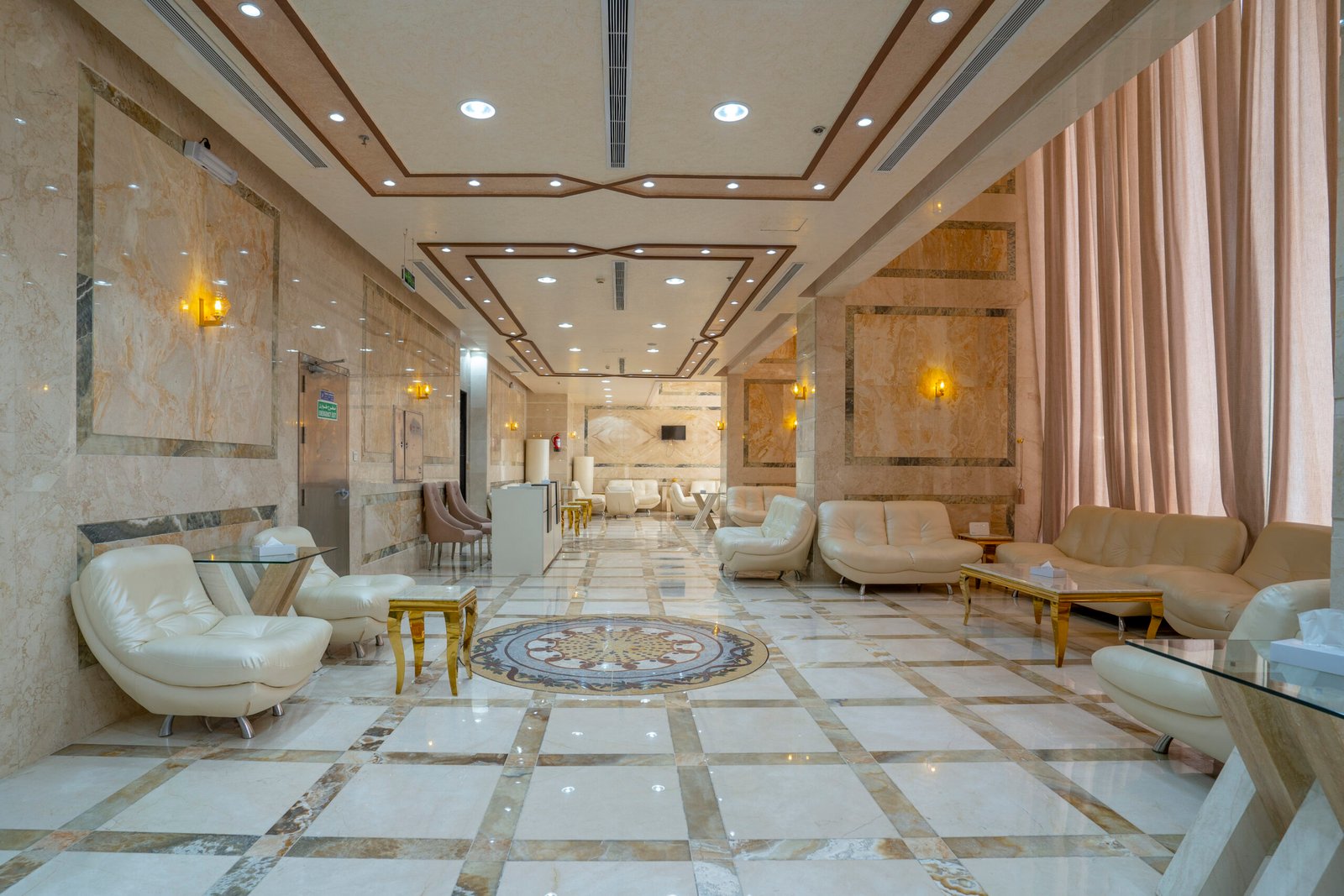 قطاع السياحة